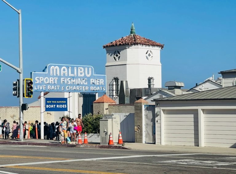 2.MALIBU PIER
