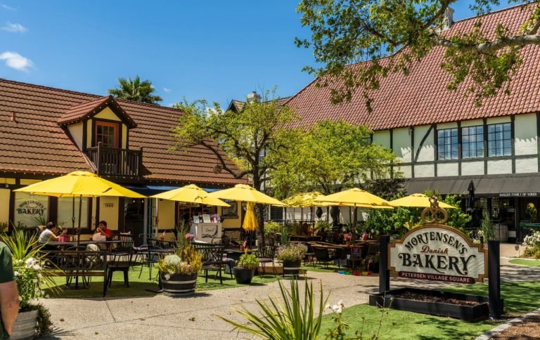 20.SOLVANG DANISH BAKERY