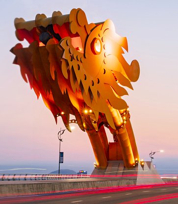 3ce407bd6bd749868fa2bc54ccbb8184_2-days-in-da-nang_(7)