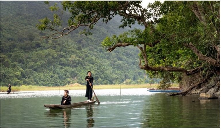 Ba-Be-he-lo-kiet-tac-thien-nhien-ngap-trong-di-san-van-hoa-tuong-nhu-khong-bi-thoi-gian-mai-mon